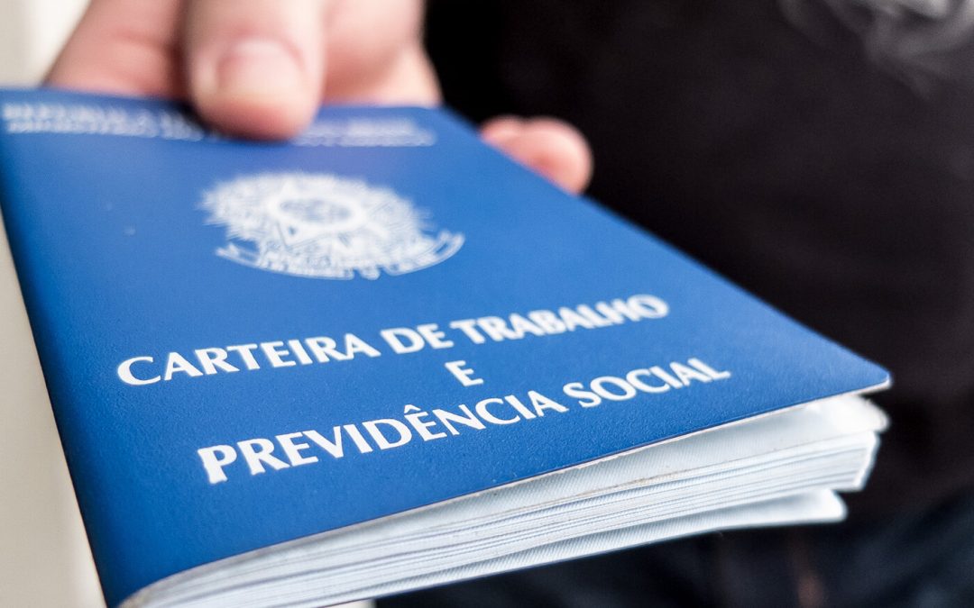 Contratar um advogado trabalhista especialista faz a diferença para o resultado do meu processo?